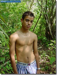 straightboysphotos-latino_boy_jerking_off_set (26)