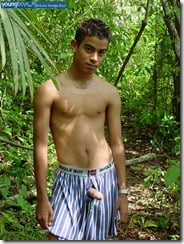 straightboysphotos-latino_boy_jerking_off_set (30)
