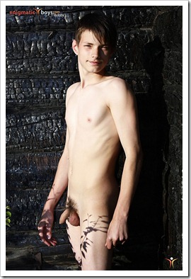EnigmaticBoys.com Bobby-01