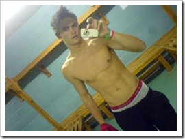 straight_boys_posing_nude (9)