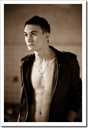 straight_boys_self_photos (3)