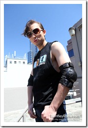 bentley_race-Aussie_boy_Ricky_Cruz_strips_naked_in_the_middle_of_the_city (2)