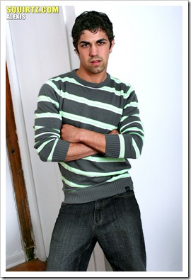 straight_hunk_alexis_posing_naked (1)