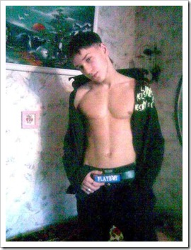 straight_muscled_boys (7)