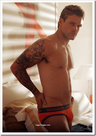 ruggerbugger - Rugby Player Nick Youngquest (15)