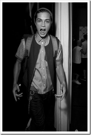 Chico backstage Frankie Morello