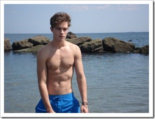 U Mag behind the scenes