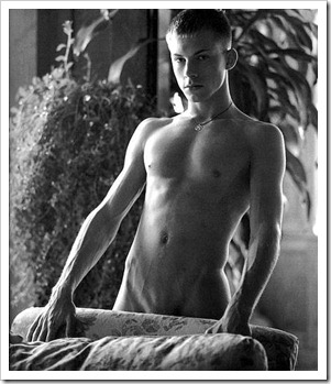 nude boys photos (22)