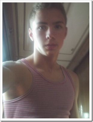 straight boys self photos (4)