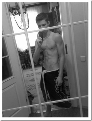 straight boys self photos (45)