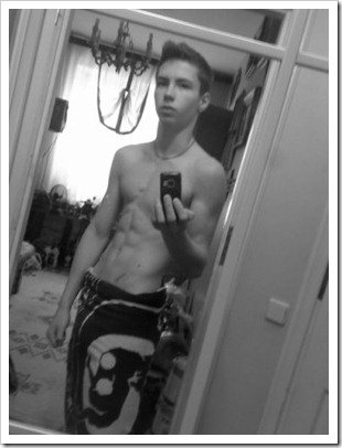 straight boys self photos (76)