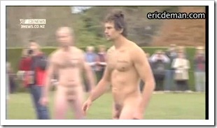 rugby team naked (1)