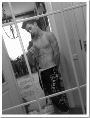 straight boys self photos (129)