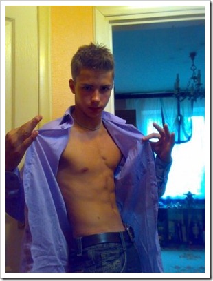 straight boys self photos (85)