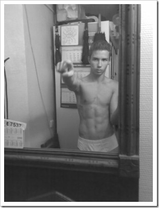 straight boys self photos (89)