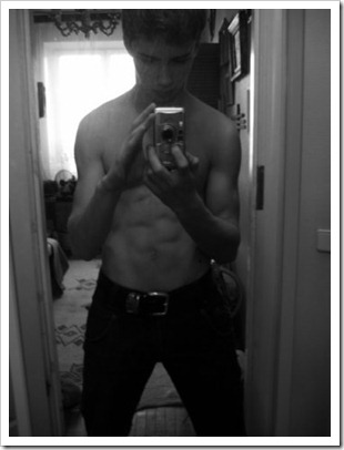 straight boys self photos (96)