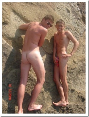 straight boys self photos (14)