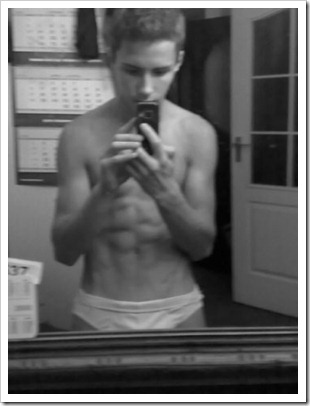 straight boys self photos (155)