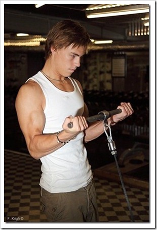 swedish male model andreas tano (102)_thumb