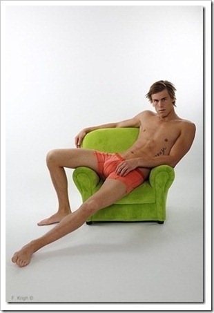 swedish male model andreas tano (106)_thumb