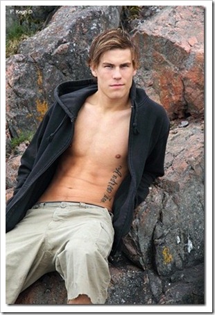swedish male model andreas tano (117)_thumb