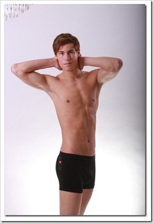 swedish male model andreas tano (207)_thumb
