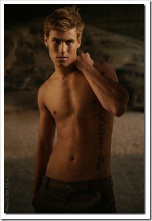 swedish male model andreas tano (63)_thumb