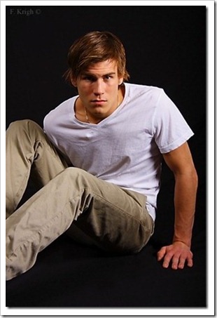 swedish male model andreas tano (79)_thumb