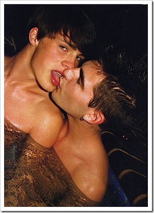 straight boys gay acting photos (3)