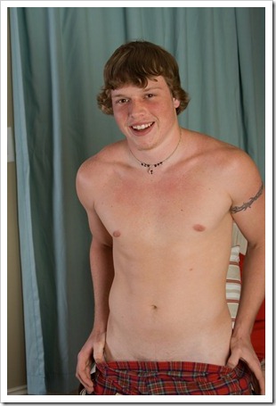 18 year old southern boy Mike on southern strokes (6) 18 year old southern boy Mike on southern strokes (6)