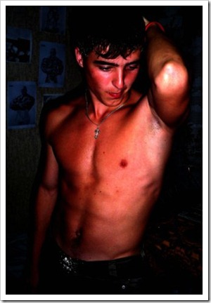 boys nude photos stolen from facebook (6)