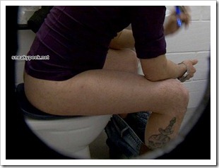 hunky workman coming into the bus station toilet to have a crap (9)