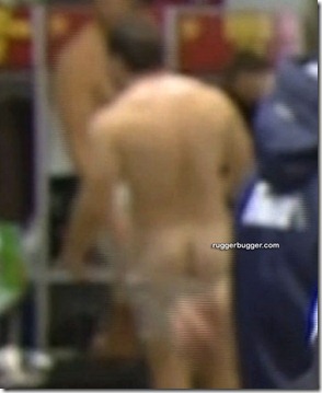 French rugby player Tom Ecochard naked in the locker room (1)