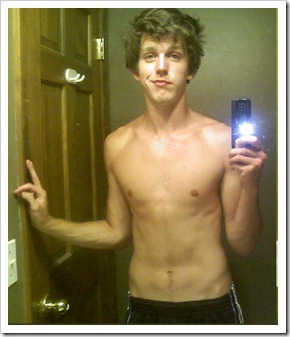 boys self pics with smartphones (12)