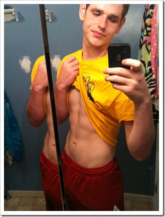 boys self pics with smartphones (20)