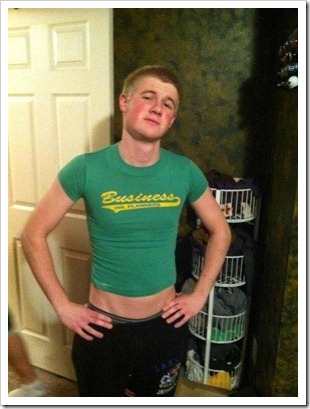 boys self pics with smartphones (6)