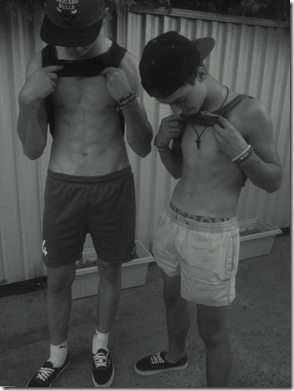 nude straight boys self photos (1)