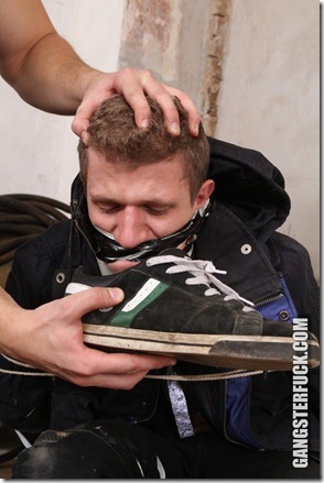 Burglar_with_no_luck_on gangster fuck (37)