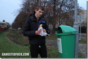 Burglar_with_no_luck_on gangster fuck (9)