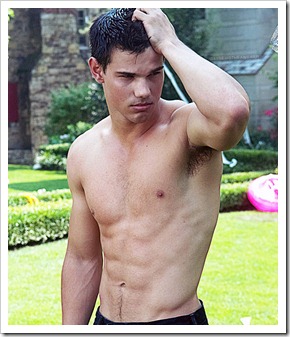 Taylor Lautner nude (1)