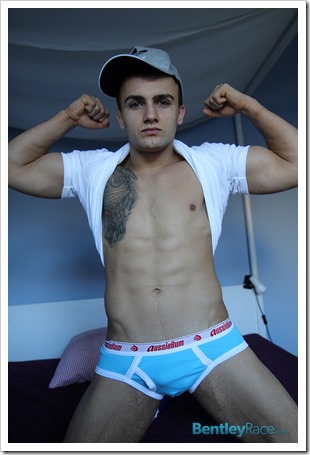 BradyKent on Bentley Race - Hot Australian Gay Porn (8)