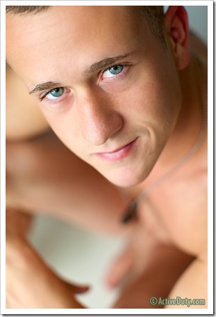 porn-army-gay-A Marine Thats Hung Like A Horse (18)