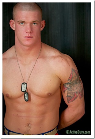 porn-army-gay-Semper Shredded Tanners Uniformed Solo (5)