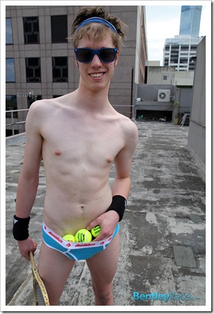 18 year old Aussie boy (22)