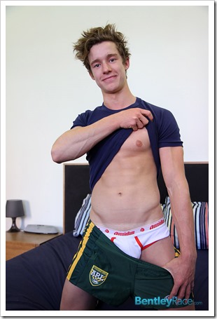 aussie Max Gatling on bentley race (3)